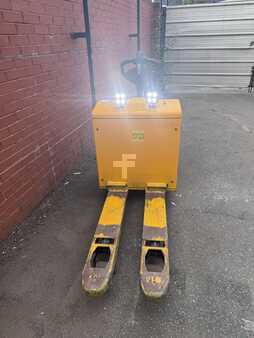 Nízkozdvižný vozík 2015  Jungheinrich EJE 118 (6)