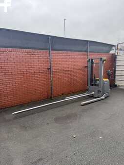 Ruční vysokozdvižný vozík 2017  Jungheinrich EJC B16 (1)