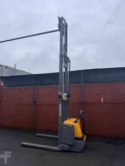 Ruční vysokozdvižný vozík 2017  Jungheinrich EJC B16 (8)