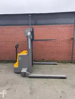 Stoccatori 2016  Jungheinrich EJC B16 (5)