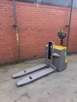 Commissionatori orizzontali 2020  Jungheinrich EMD 118 (6)