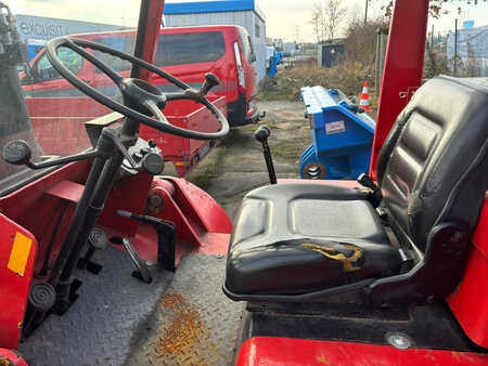 Chariots élévateurs tout terrain 1992  Hyster ND9-031 (5)