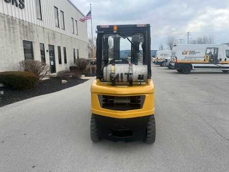 LPG Forklifts 2018  CAT Lift Trucks GP30N5 (2)