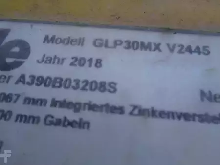 Carrelli elevatori per container 2018  Yale GLP 30 MXV 2445 (10)