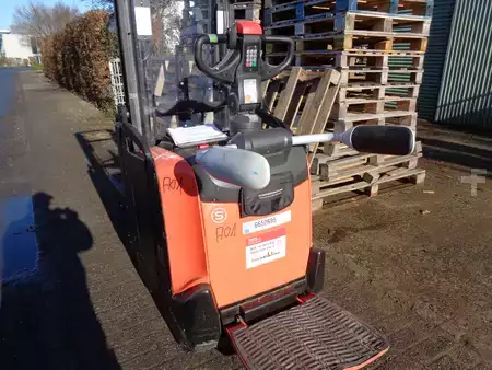 Apilador eléctrico 2019  BT SPE 200 D (1)