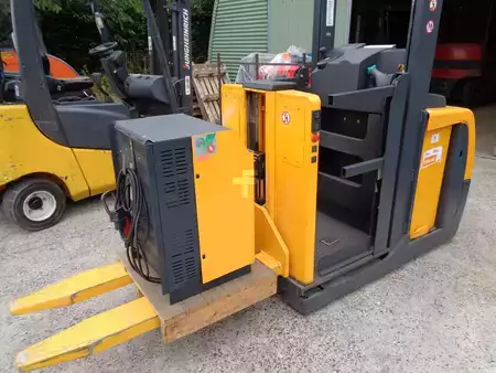 Vertical order pickers 2015  Jungheinrich EKS 110 (4)