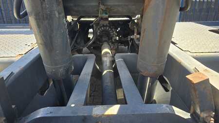 Terminal tractor 2001  Terberg YT180 (28)