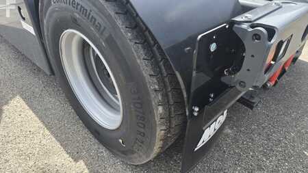 Wózek terminalowy 2025  MOL YM225 (19)