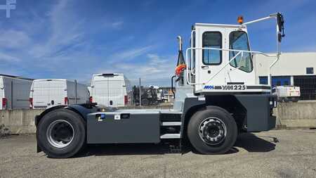 Wózek terminalowy 2025  MOL YM225 (7)