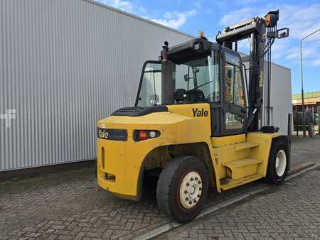 Wózki widłowe diesel 2013  Yale GDP120DC (2)