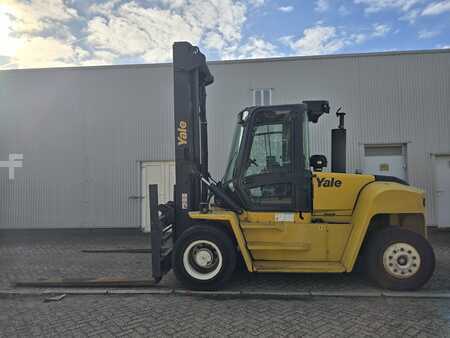 Wózki widłowe diesel 2013  Yale GDP120DC (5)