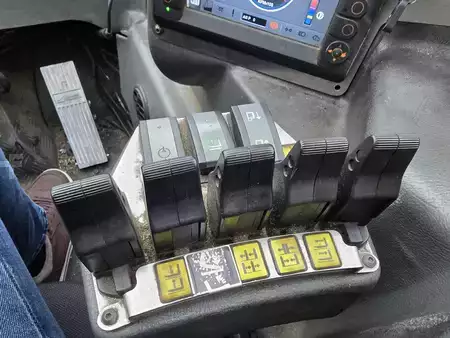 Dieselový VZV 2013  Meclift ML1612R (14)