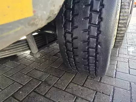 Terminaltraktor 2013  Terberg RT223 (18)