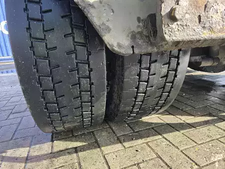 Terminaltraktor 2013  Terberg RT223 (19)