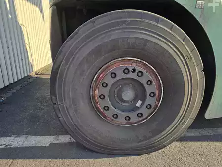 Reachstacker 2010  SMV Konecranes 4531TB5 (24)