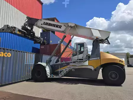 Reachstacker 2017  Liebherr LRS 545 (2)