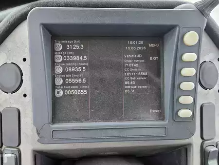 terminal traktor 2017  Terberg TT223 (11)