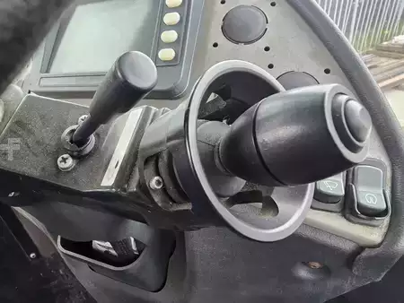terminal traktor 2017  Terberg TT223 (12)