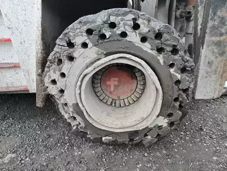Carrelli elevatori diesel 2005  Kalmar DCD450-12 (25)