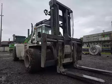Carrelli elevatori diesel 2005  Kalmar DCD450-12 (8)