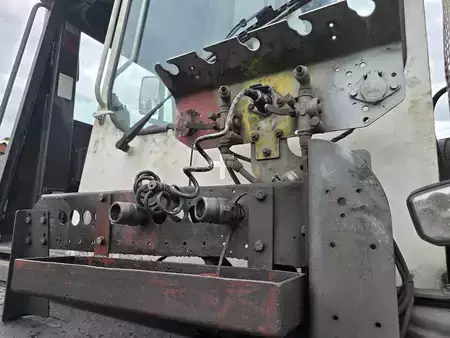 Terminálový traktor 2005  Terberg RT382 (21)