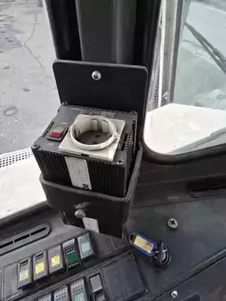 Terminálový traktor 2005  Terberg RT382 (37)