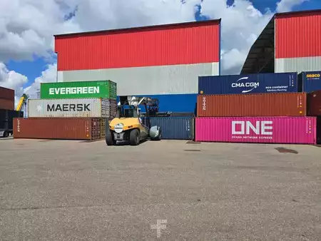 Reachstacker 2017  Liebherr LRS545 (20)