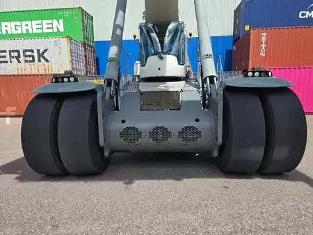 Reachstacker 2017  Liebherr LRS545 (9)