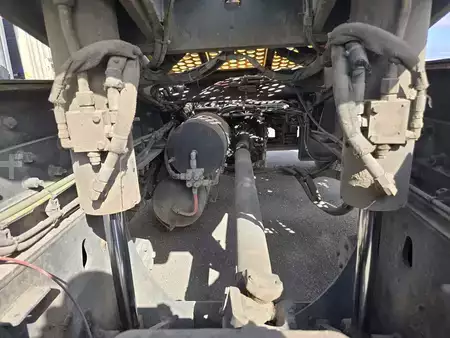Terminál traktor 2019  Kalmar T2i (23)