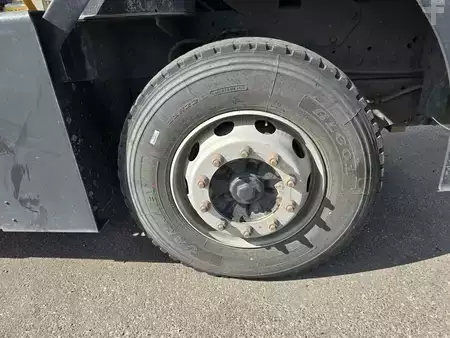 Terminál traktor 2019  Kalmar T2i (32)