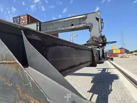 Reach stacker 2016  Kalmar DRG450-60S5 (21)