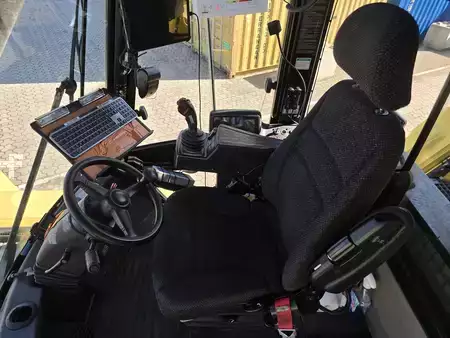 Reachstacker 2017  Hyster 46-33 CH (21)