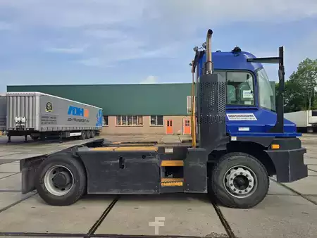 Terminál traktor 2022  Kalmar T2i (7)