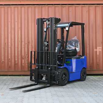 Electric - 4 wheels 2025  EP Equipment EFL181 EFL 181 (1)
