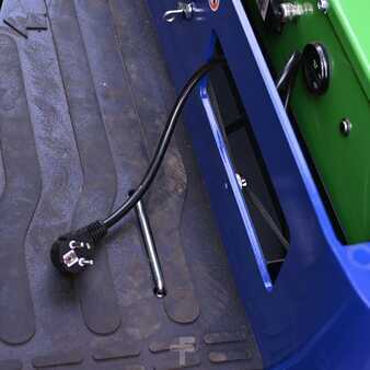 Electric - 4 wheels 2025  EP Equipment EFL181 EFL 181 (9)