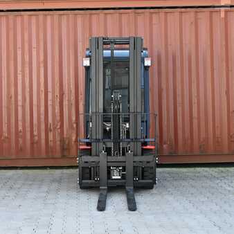 Eléctrico - 4 rodas 2025 EP Equipment EFL 181 (4)