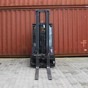 Carrelli elettrici 3 ruote 2024  Pallit Jungheinrich EFG220 (2)