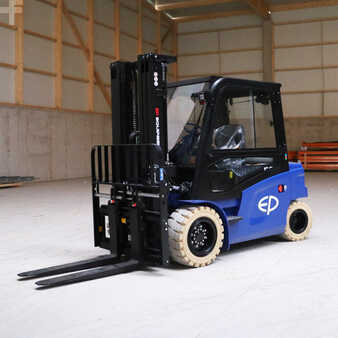 Electric - 4 wheels 2025  EP Equipment CPD50L1 (1)