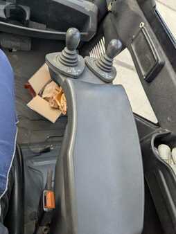 Diesel Forklifts 2003  Linde H25D (3)