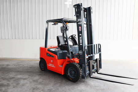 Eléctrico - 4 rodas 2025  Heli CPD25 H2 Li HD (3)