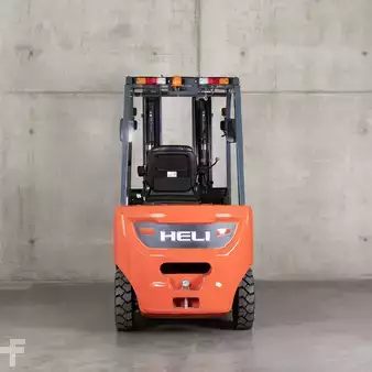 Chariots électriques à 4 roues 2026  Heli CPD 25 (5)