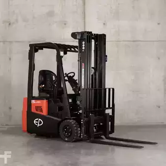 3-wiel elektrische heftrucks 2026  EP Equipment TVL15 (1)