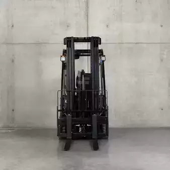 3-wiel elektrische heftrucks 2026  EP Equipment TVL15 (2)