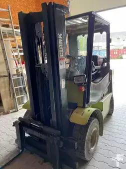 Carrelli elevatori GPL 1998  Clark CGP 25 (1)