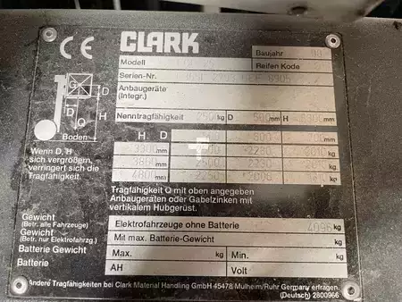 Carrelli elevatori GPL 1998  Clark CGP 25 (7)