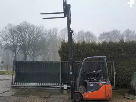 El truck - 4 hjulet 2013  Toyota 8 FBET 18 1.8 tons heftruck 2013 8fbet18 heftruck (1)