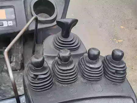 El truck - 4 hjulet 2013  Toyota 8 FBET 18 1.8 tons heftruck 2013 8fbet18 heftruck (13)