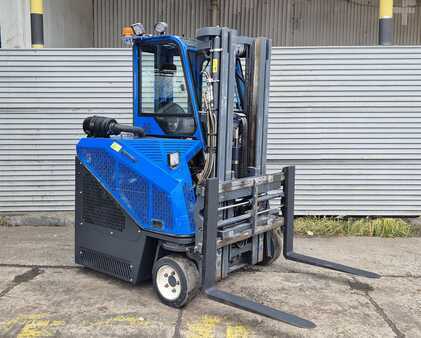 Four-way trucks 2017  Combilift CB3000 (4)