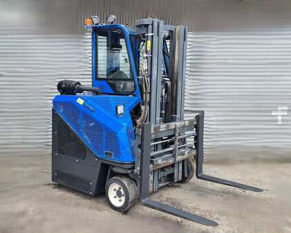 Négyutas targonca 2017  Combilift CB3000 (10)