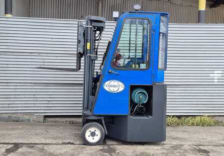 Four-way trucks 2017  Combilift CB3000 (2)